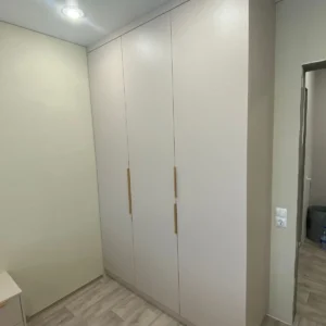 Платяной шкаф для спальни